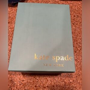 Kate Spade New York wedding cake topper